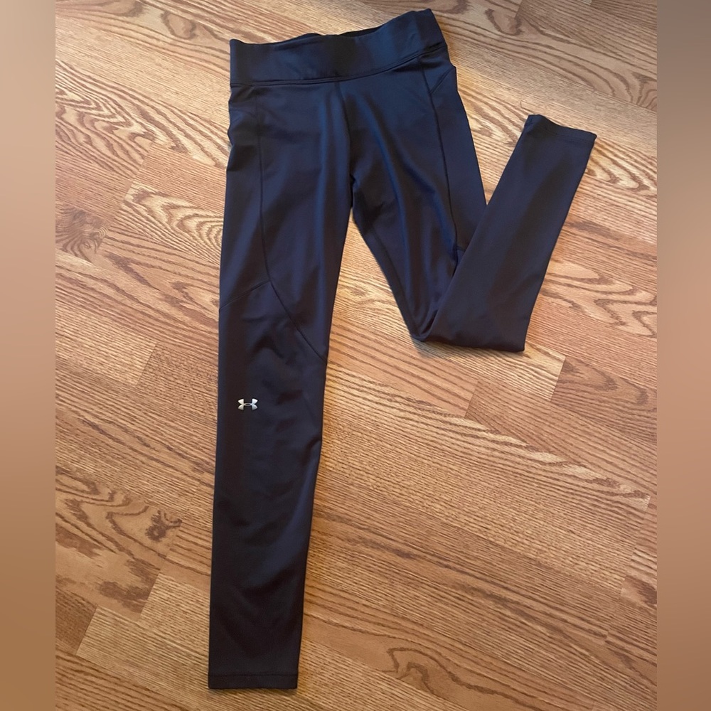 Under Armour black leggings size small
